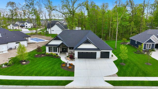 216 Anmer Hall, Fort Wayne, IN 46845