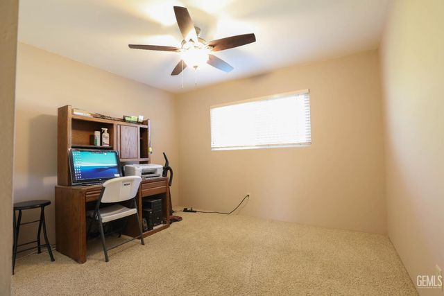 7605 Wide Loop Road, Bakersfield, CA 93309