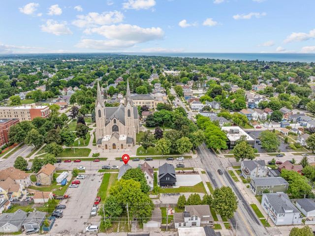 813 Huron AVENUE, Sheboygan, WI 53081