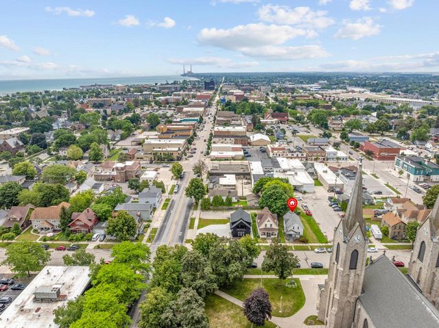 813 Huron AVENUE, Sheboygan, WI 53081
