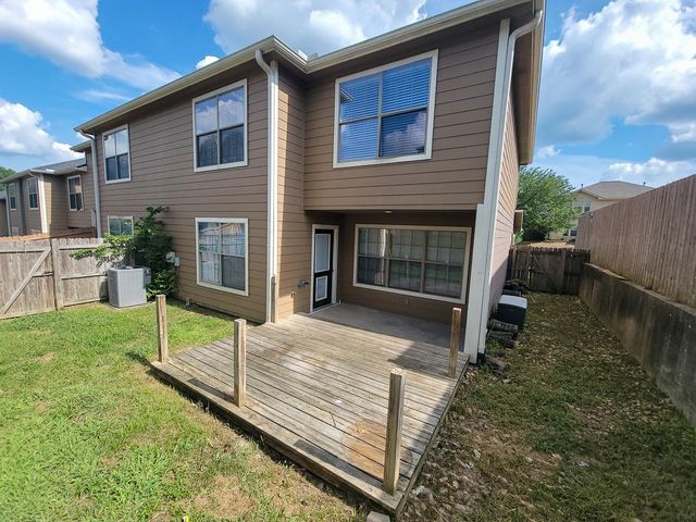 115 Sendero Drive, Huntsville, TX 77340