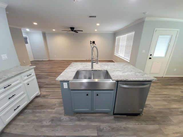 115 Sendero Drive, Huntsville, TX 77340