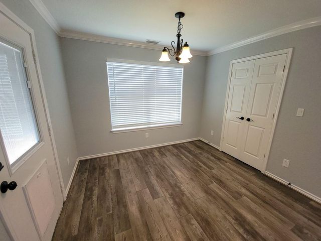 115 Sendero Drive, Huntsville, TX 77340