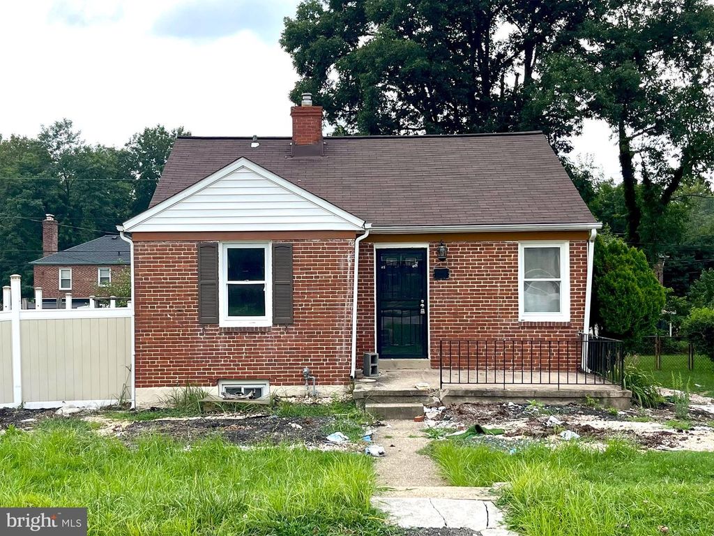 4902 GILRAY DR, Baltimore, MD 21214