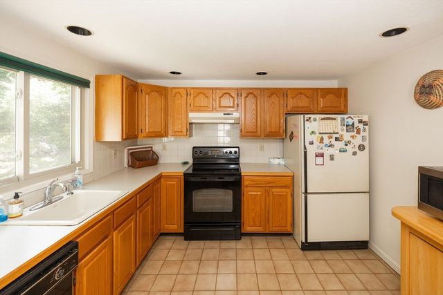 5 Salo Ter, Millbury, MA 01527