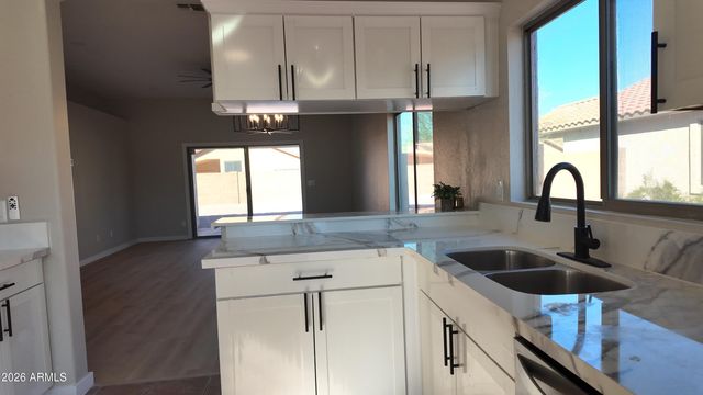 1522 E Chambers Street, Phoenix, AZ 85040