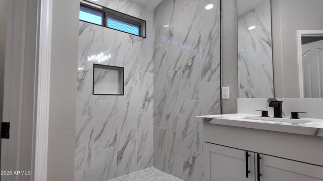 1522 E Chambers Street, Phoenix, AZ 85040