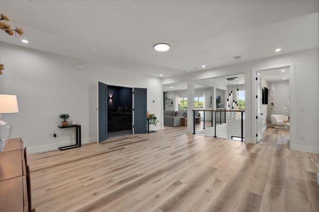 4029 Ivanhoe Lane, Dallas, TX 75212