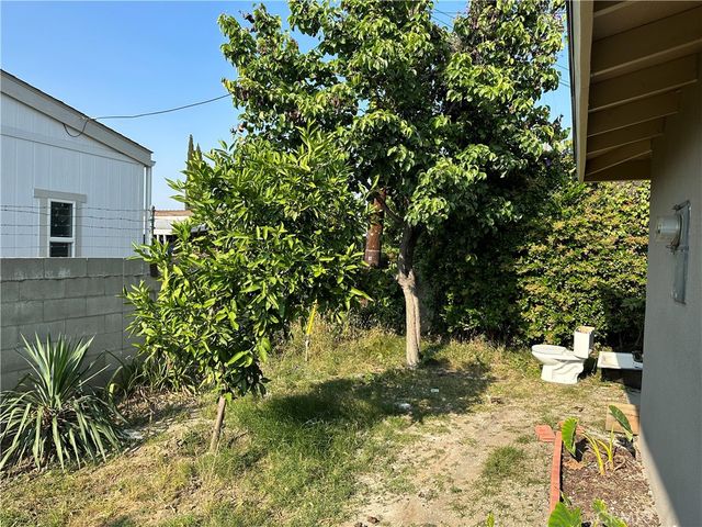 24450 University Avenue, Loma Linda, CA 92354