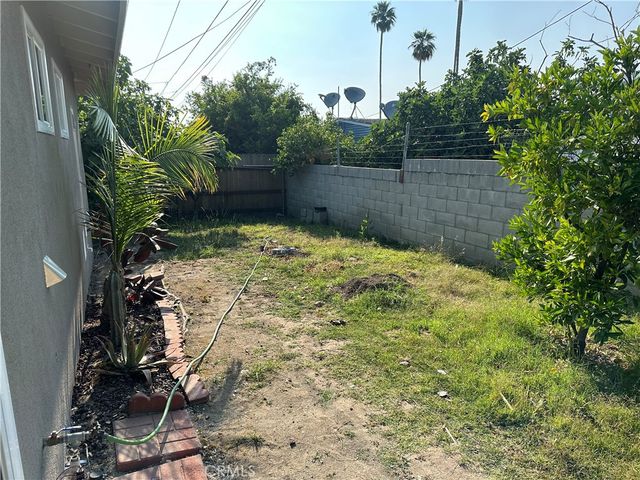 24450 University Avenue, Loma Linda, CA 92354