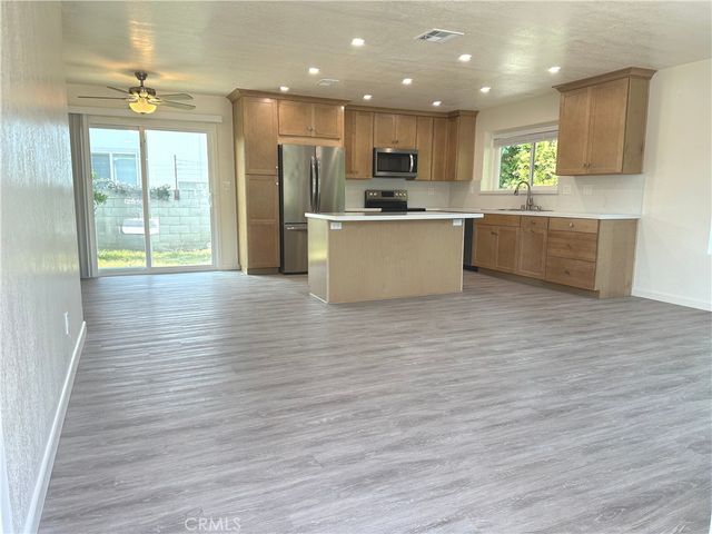 24450 University Avenue, Loma Linda, CA 92354