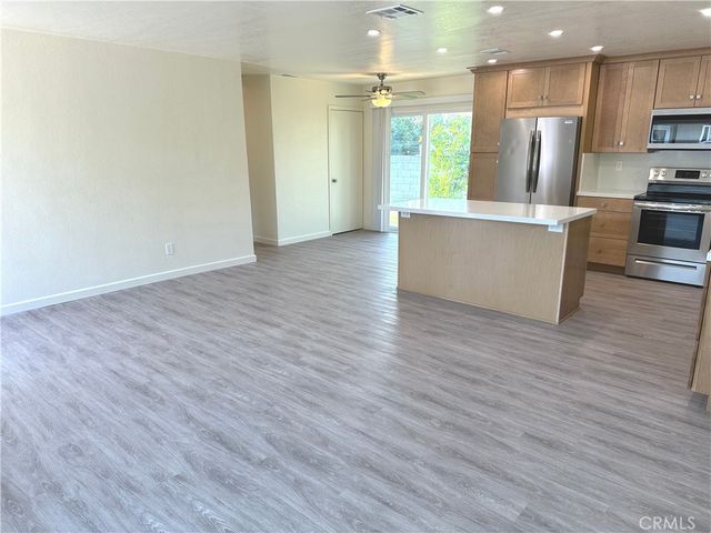 24450 University Avenue, Loma Linda, CA 92354
