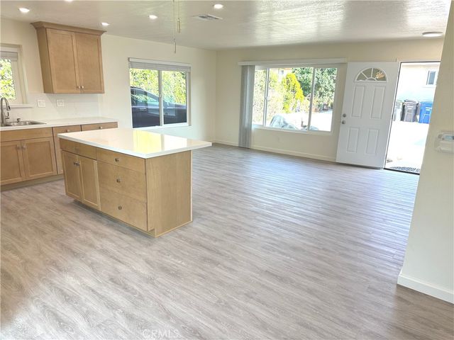 24450 University Avenue, Loma Linda, CA 92354