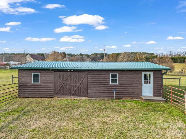 1685 Old Caroleen Road, Forest City, NC 28043