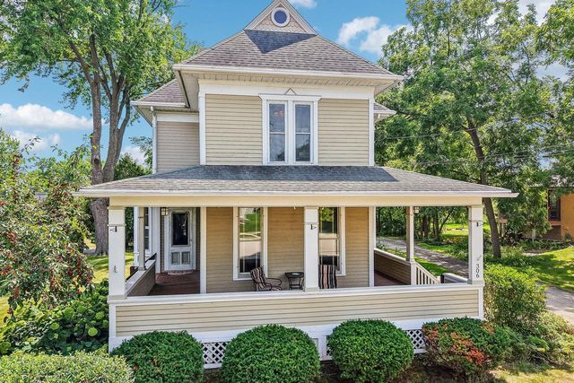 306 W Lake STREET, Lake Mills, WI 53551