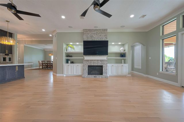 4810 Shadow Grass Drive, Katy, TX 77493