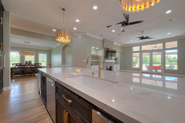 4810 Shadow Grass Drive, Katy, TX 77493