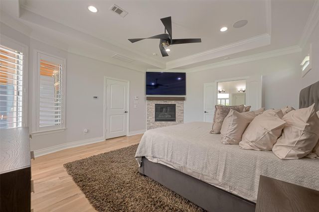 4810 Shadow Grass Drive, Katy, TX 77493