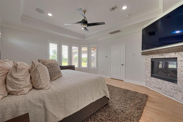 4810 Shadow Grass Drive, Katy, TX 77493