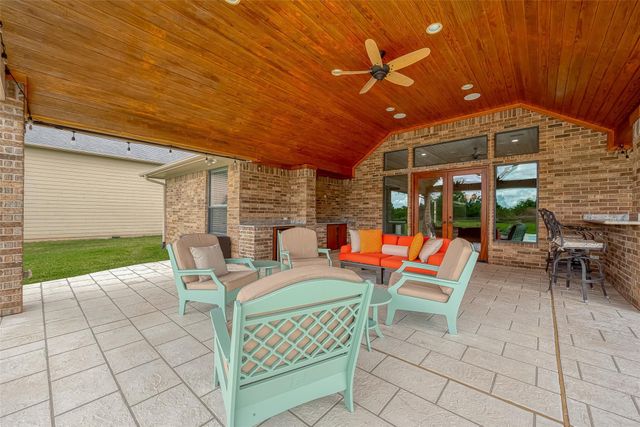 4810 Shadow Grass Drive, Katy, TX 77493