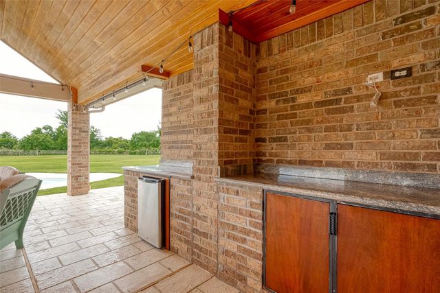 4810 Shadow Grass Drive, Katy, TX 77493