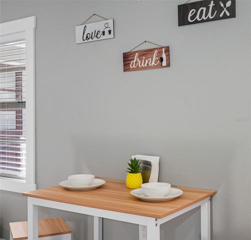 3423 W AILEEN STREET, Tampa, FL 33607