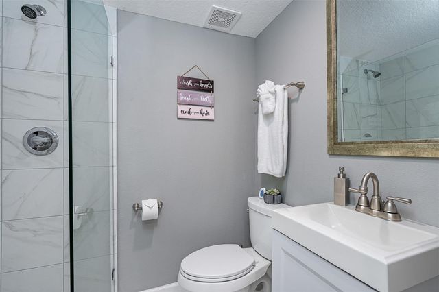 3423 W AILEEN STREET, Tampa, FL 33607