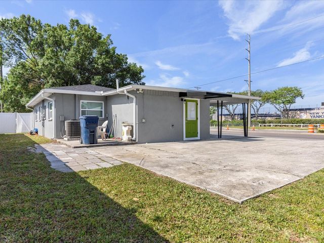 3423 W AILEEN STREET, Tampa, FL 33607