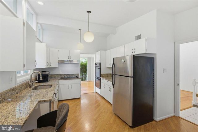 6614 MELODY LN, Bethesda, MD 20817