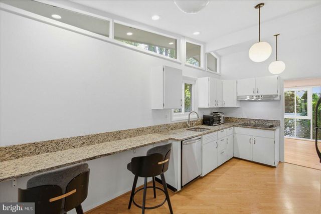6614 MELODY LN, Bethesda, MD 20817