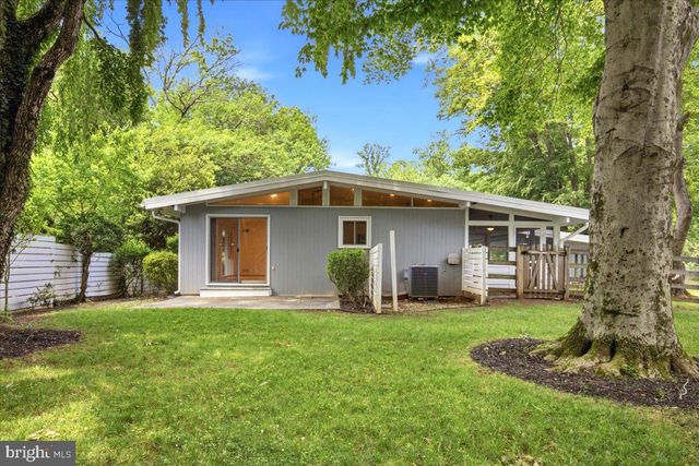 6614 MELODY LN, Bethesda, MD 20817