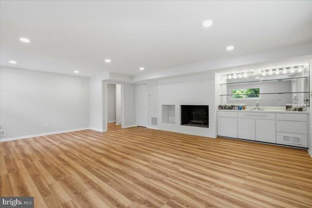 6614 MELODY LN, Bethesda, MD 20817