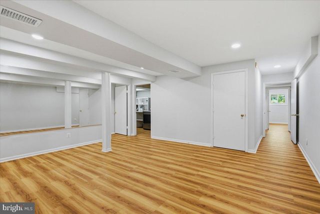 6614 MELODY LN, Bethesda, MD 20817