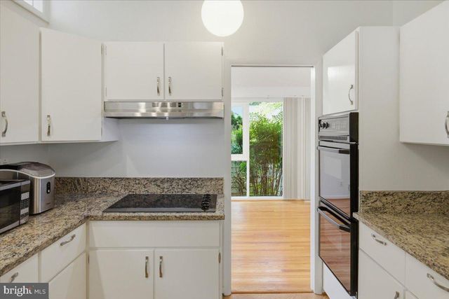 6614 MELODY LN, Bethesda, MD 20817