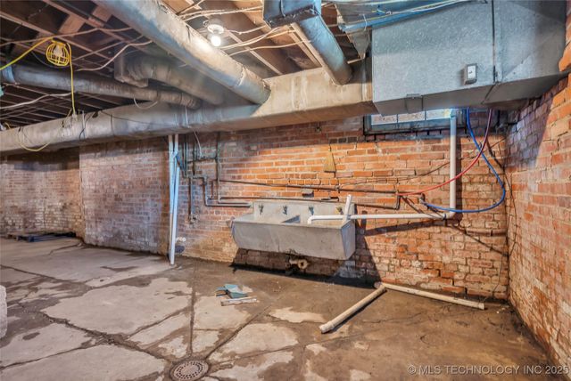 903 D NW, Ardmore, OK 73401