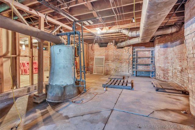 903 D NW, Ardmore, OK 73401