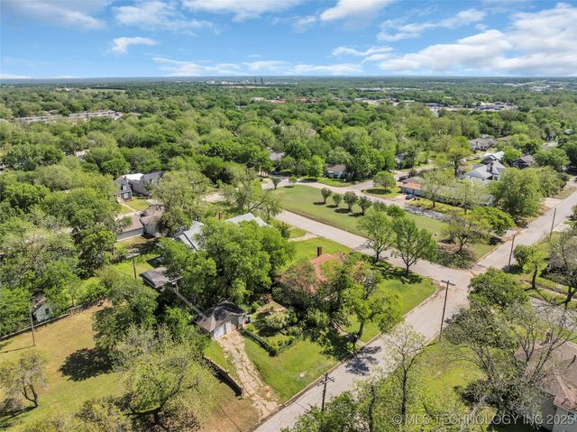 903 D NW, Ardmore, OK 73401