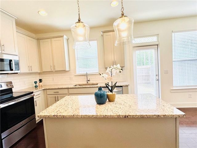 14 S Auburn Landing Place, Auburn, GA 30011