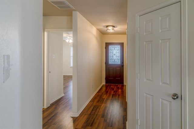 328 Baldwin ST, Hutto, TX 78634