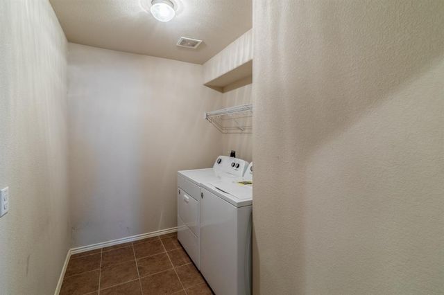 328 Baldwin ST, Hutto, TX 78634