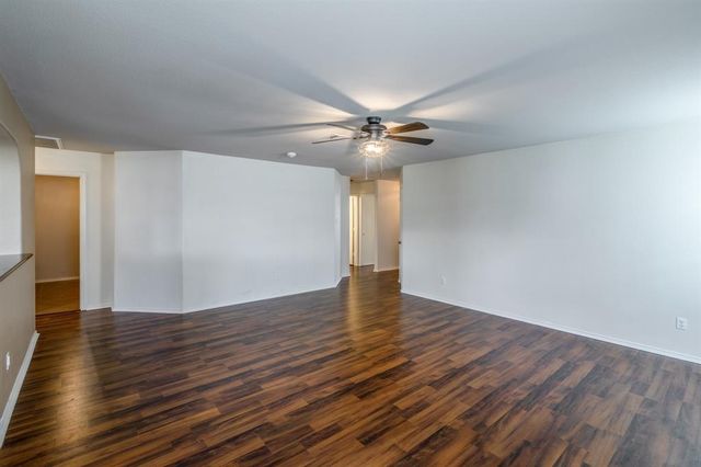 328 Baldwin ST, Hutto, TX 78634