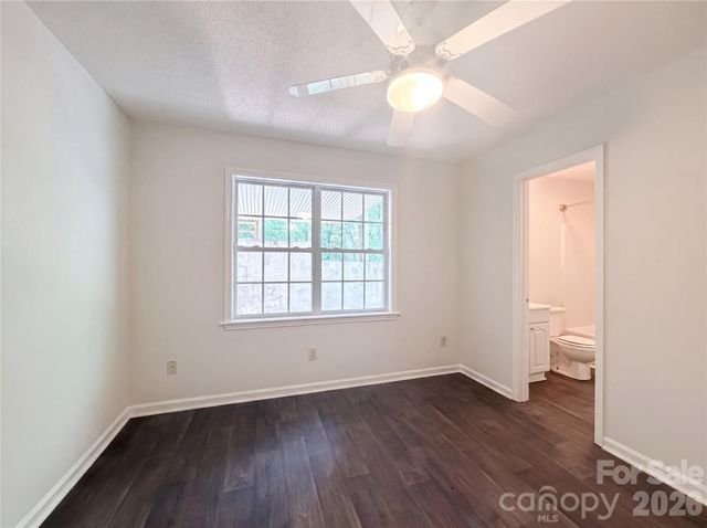 221 Grandview Drive, Statesville, NC 28677