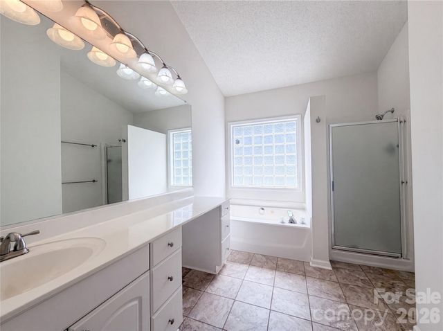 221 Grandview Drive, Statesville, NC 28677