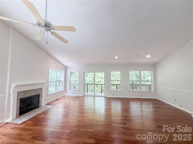 221 Grandview Drive, Statesville, NC 28677