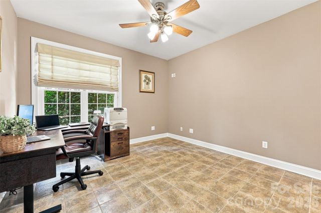 2290 Northview Harbour Drive, Sherrills Ford, NC 28673