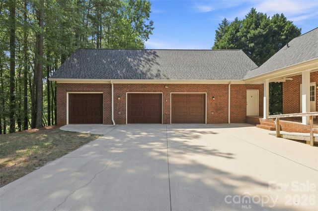 2290 Northview Harbour Drive, Sherrills Ford, NC 28673