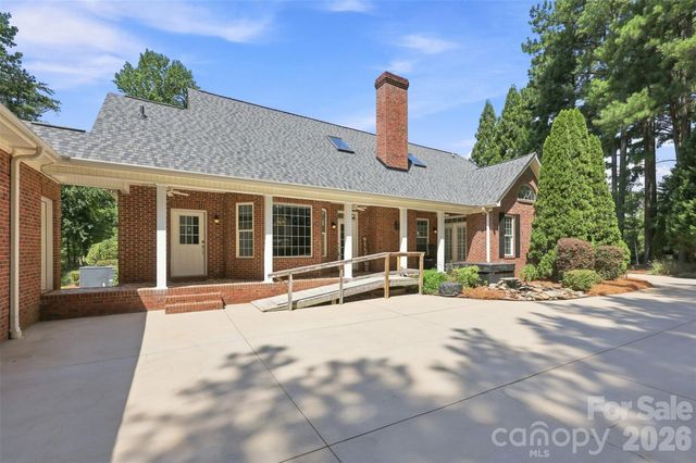 2290 Northview Harbour Drive, Sherrills Ford, NC 28673