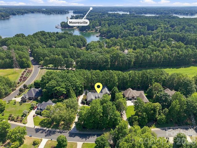 2290 Northview Harbour Drive, Sherrills Ford, NC 28673