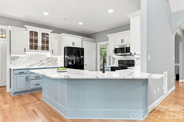 2290 Northview Harbour Drive, Sherrills Ford, NC 28673