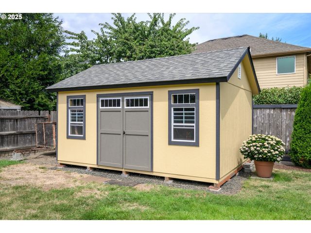 155 Hillview Ln 1, Eugene, OR 97408